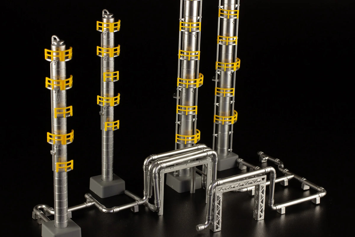 1/150 scale structure kit (Fractionating columns)