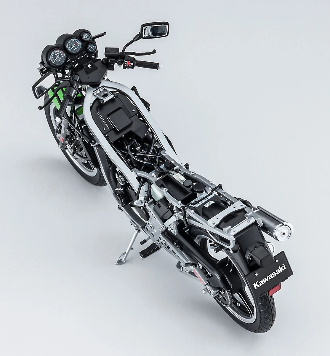 Hasegawa 1:12 Kawasaki KR250 (KR250A) Motorcycle Model Kit