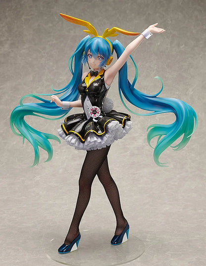 FREEing Hatsune Miku My Dear Bunny Ver. 1/4 Scale Figure