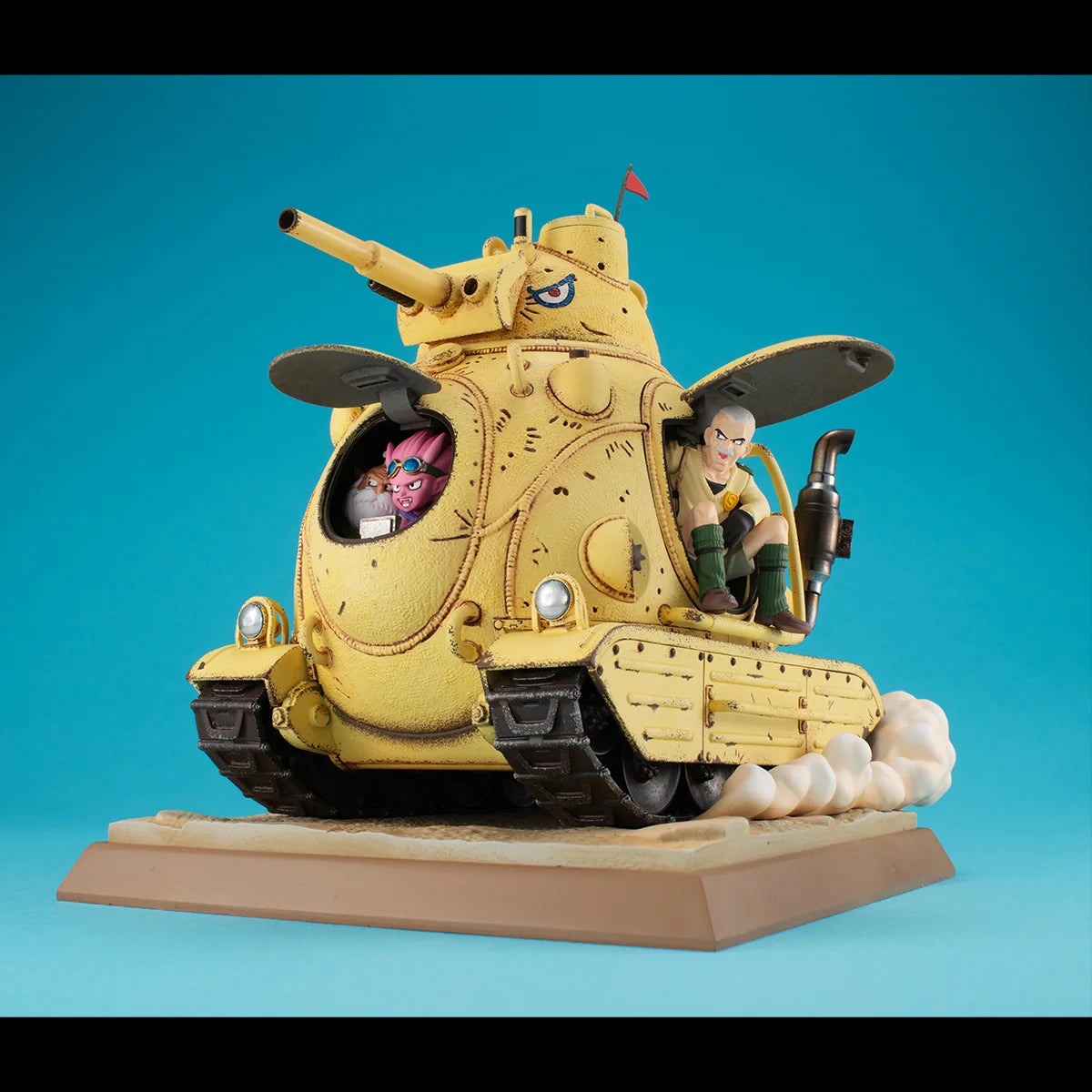 MegaHouse DESKTOP REAL McCOY Sand Land Royal Army Tank Corps No. 104 Figure Set