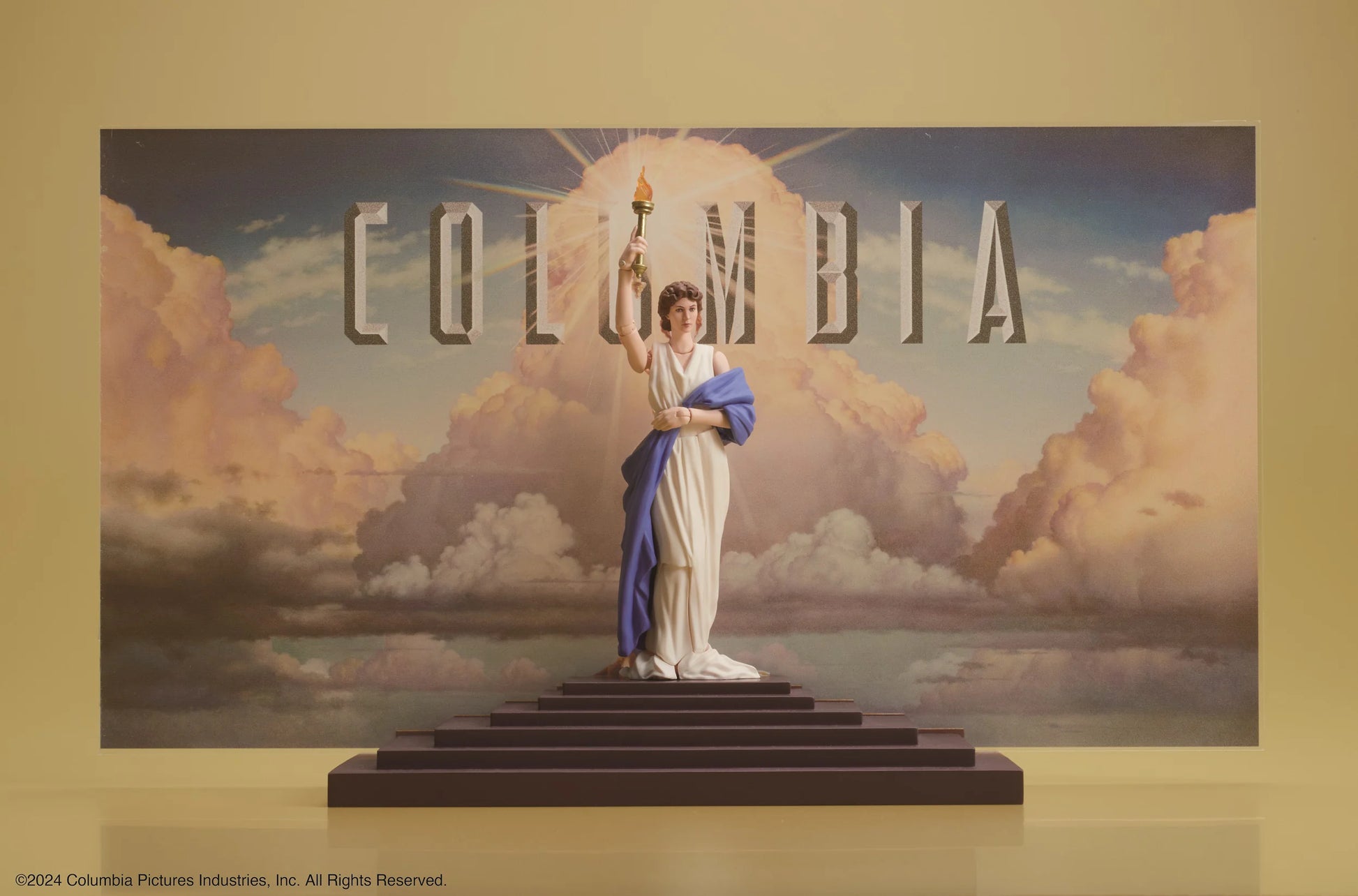 DIG Action Figure Torch Lady of Columbia