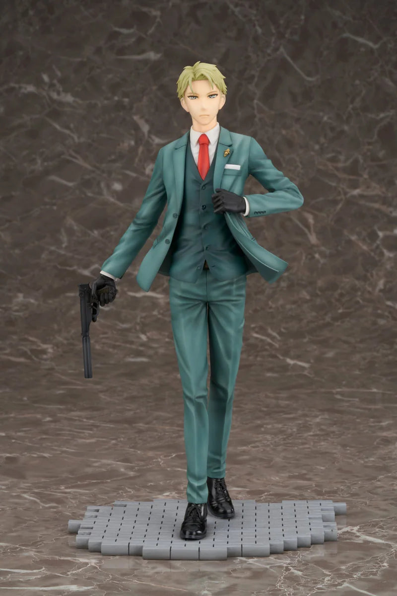 FuRyu SPY×FAMILY Loid Forger 1/7 Scale Figure
