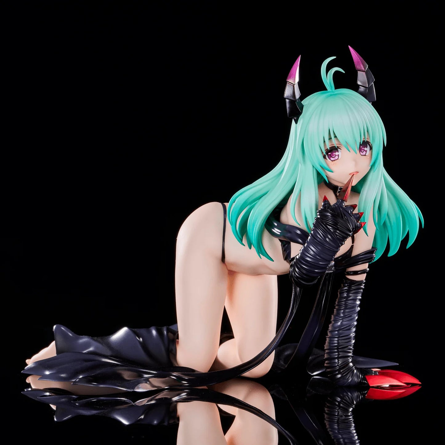 To LOVE-Ru Darkness – Run Elsie Jewelria Darkness Ver. 1/6 Scale Figure (Renewal Package Edition)