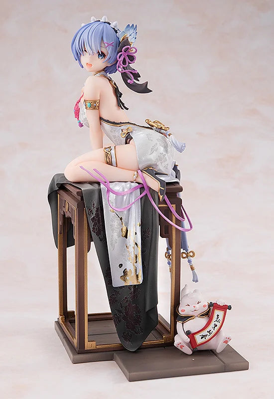 KADOKAWA Rem Graceful Beauty Scale Figure