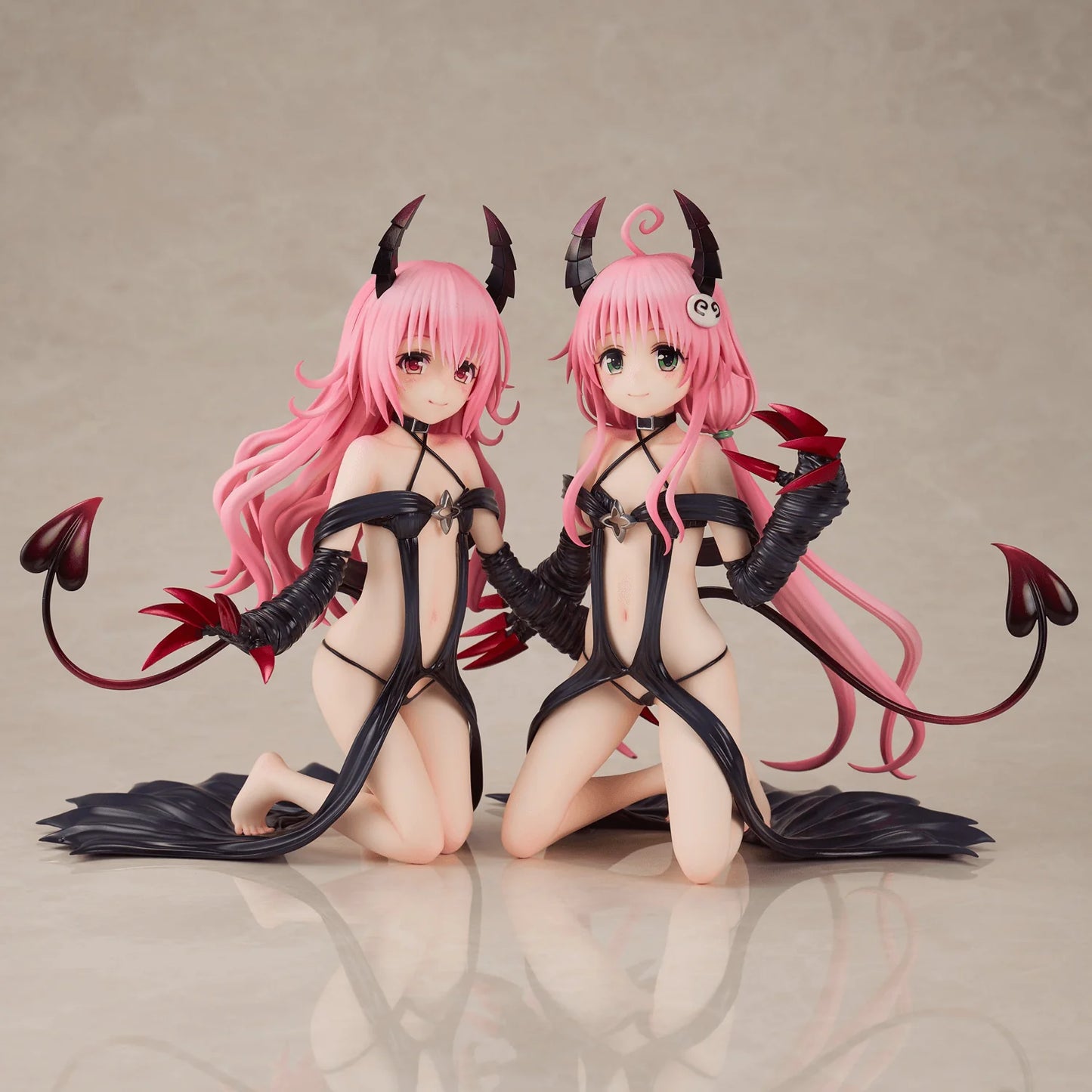 To Love-Ru Darkness Series: Lala & Momo ~Les filles!~