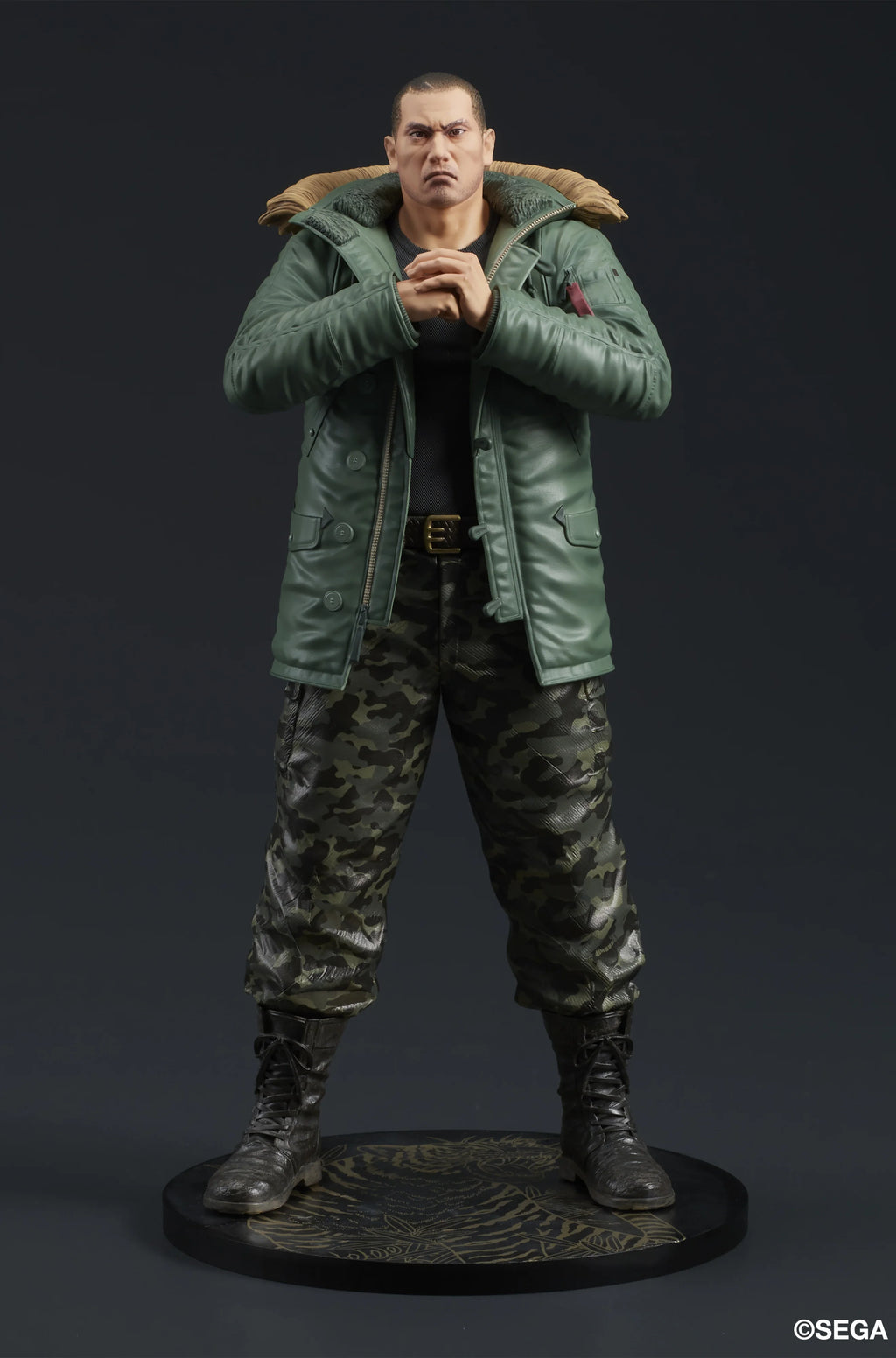 DIG Scale Figure Taiga Saejima Like a Dragon Statue