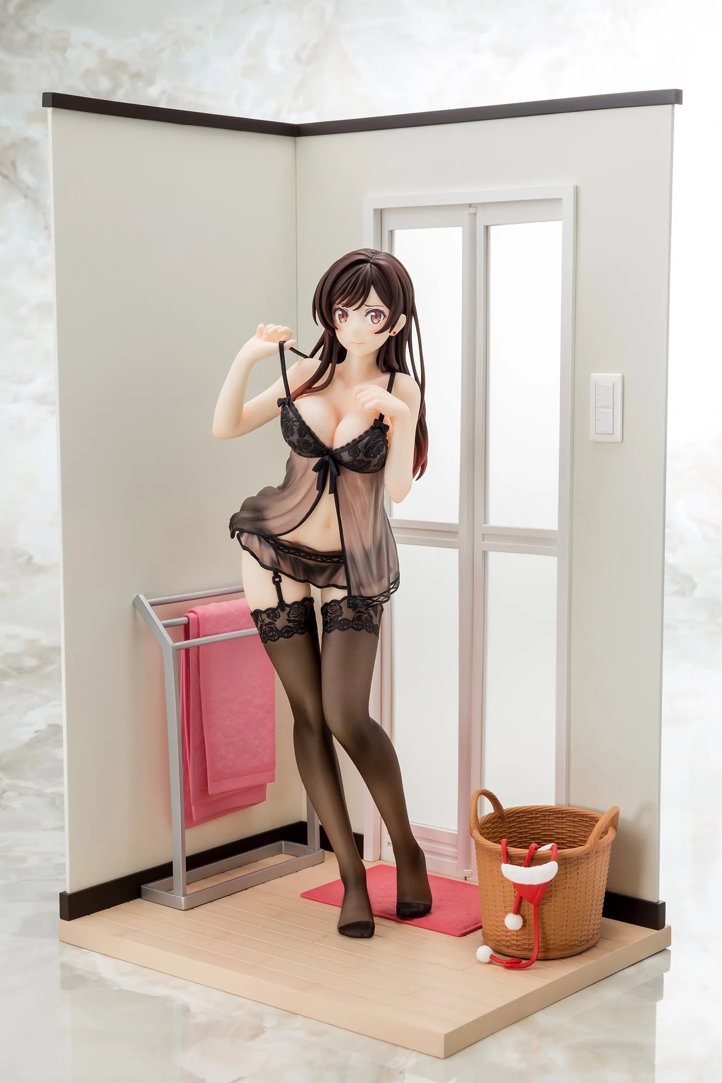 Hakoiri-musume 1/6 Rent-A-Girlfriend Chizuru Scale Figure