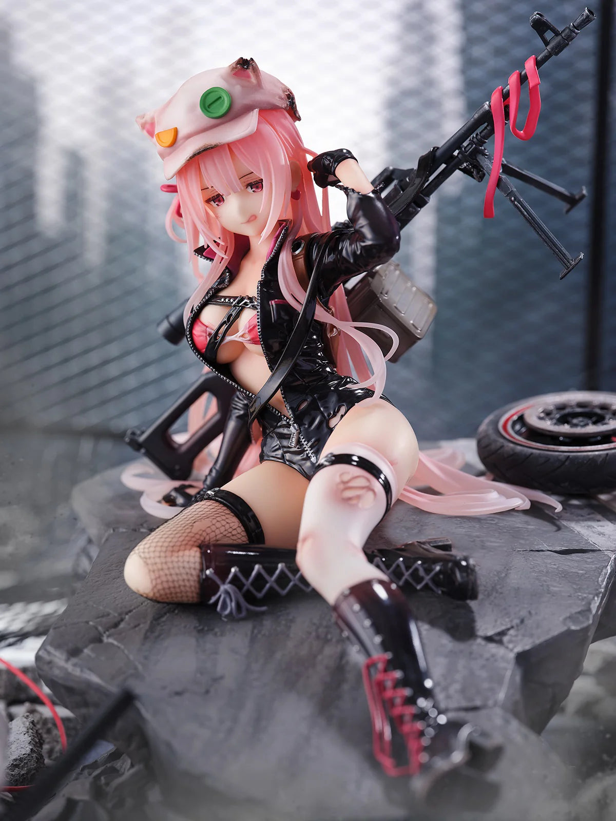 eStream UKM-2000 Heavy Damage Ver. 1/7 Scale Figure