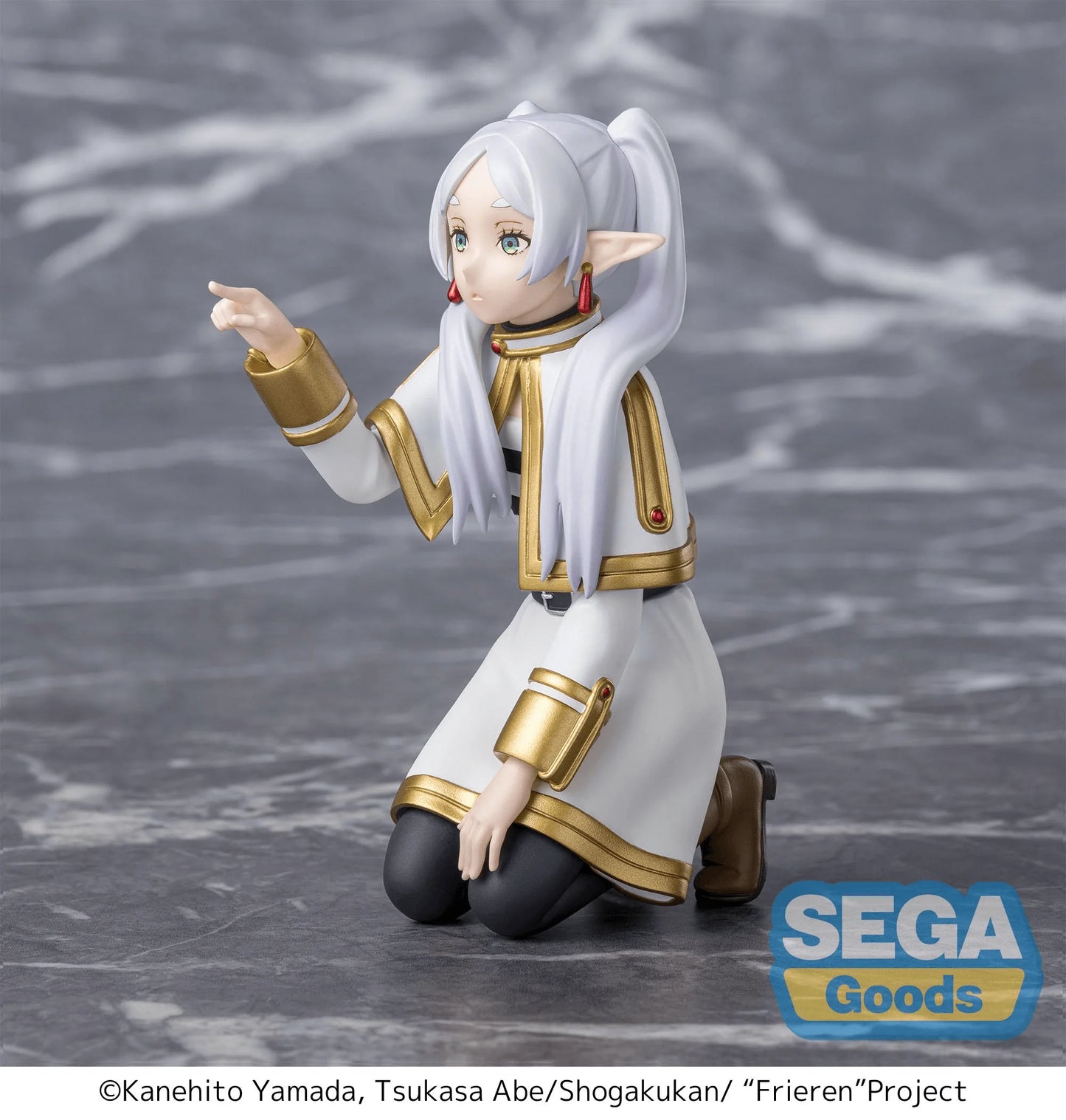 "Frieren: Beyond Journey's End" PM Perching Figure "Frieren" ~Frieren Poking Something~