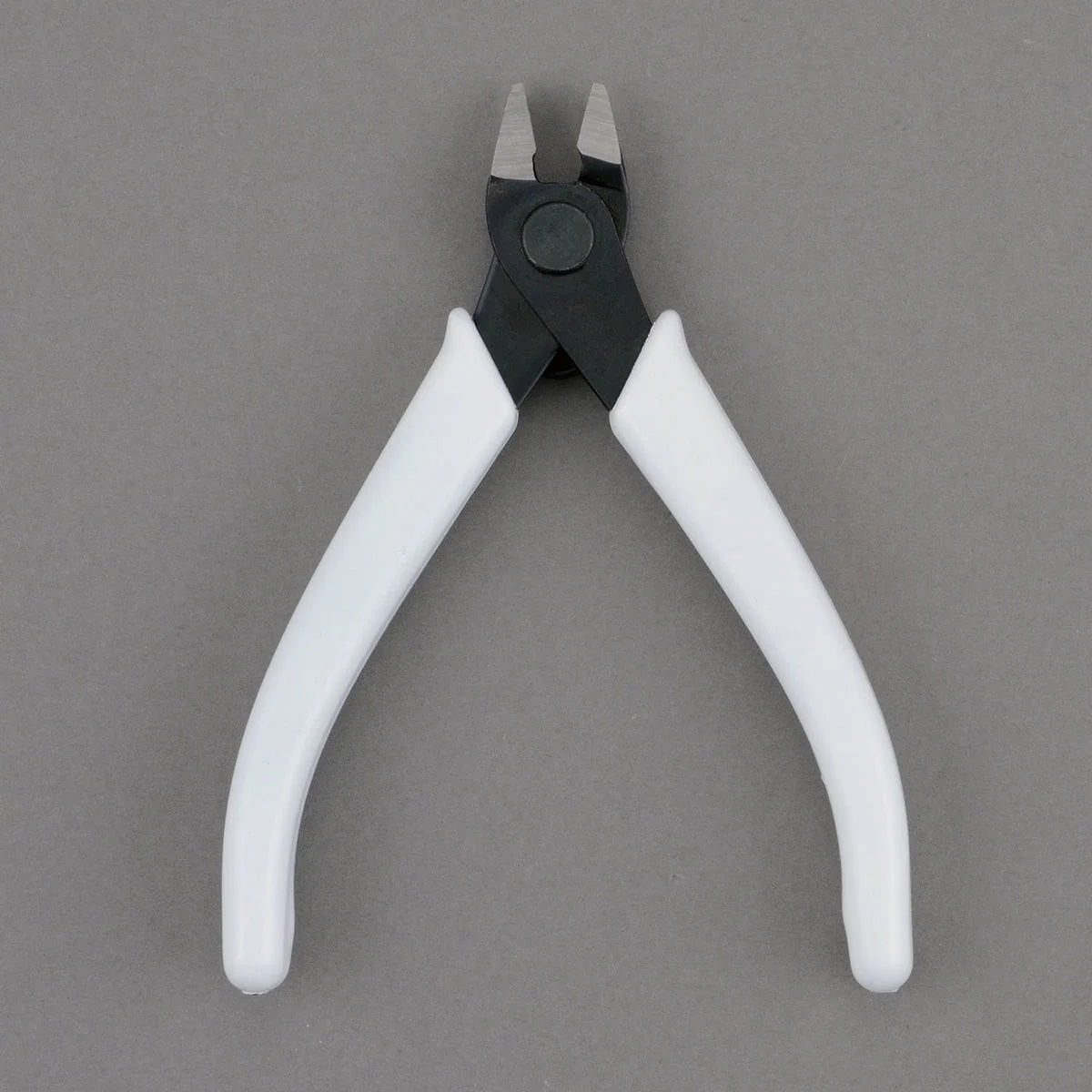 BANDAI SPIRITS ENTRY NIPPER (WHITE)-4573102642066