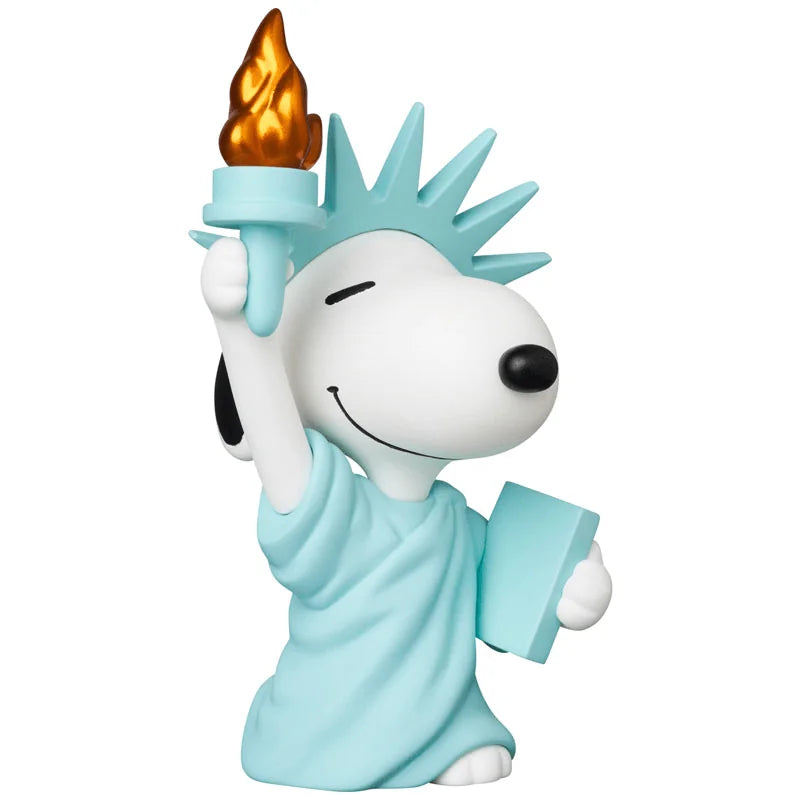 UDF PEANUTS SERIES 17 STATUE OF LIBERTY SNOOPY
