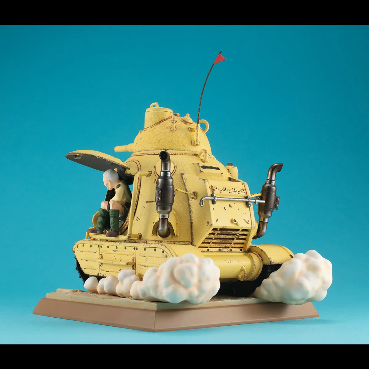 MegaHouse DESKTOP REAL McCOY Sand Land Royal Army Tank Corps No. 104 Figure Set