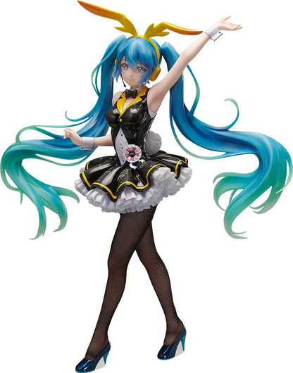 FREEing Hatsune Miku My Dear Bunny Ver. 1/4 Scale Figure