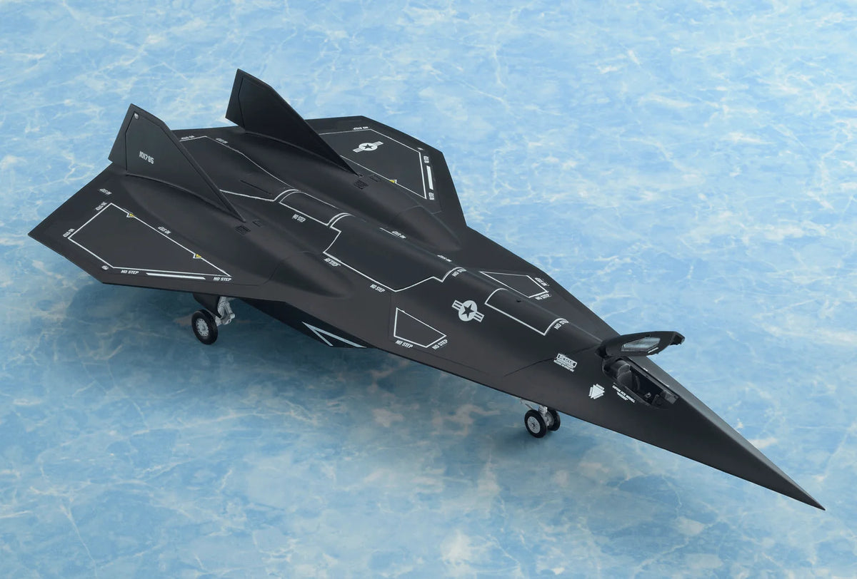 1/72 Scale Darkstar Plastic Model Kit