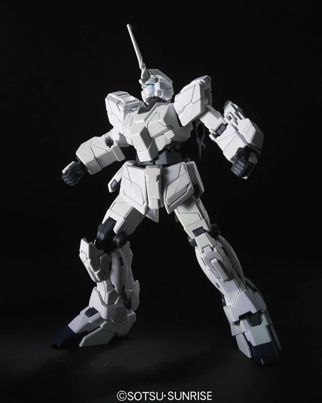 HGUC 1/144 #101 RX-0 Unicorn Gundam (Unicorn Mode)