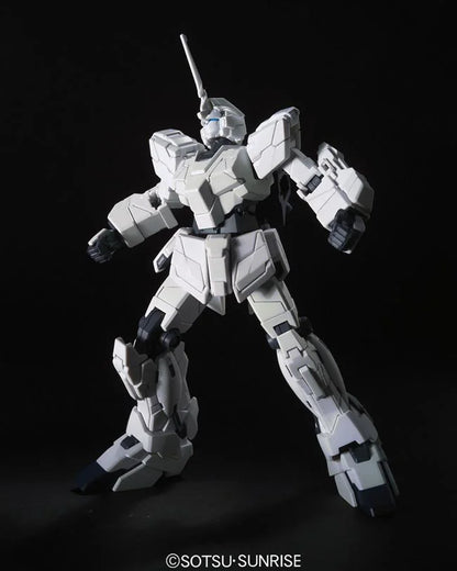 HGUC 1/144 #101 RX-0 Unicorn Gundam (Unicorn Mode)