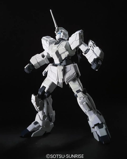 HGUC 1/144 #101 RX-0 Unicorn Gundam (Unicorn Mode)