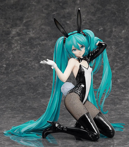 FREEing Hatsune Miku Bunny Ver. Scale Figure by SanMuYYB