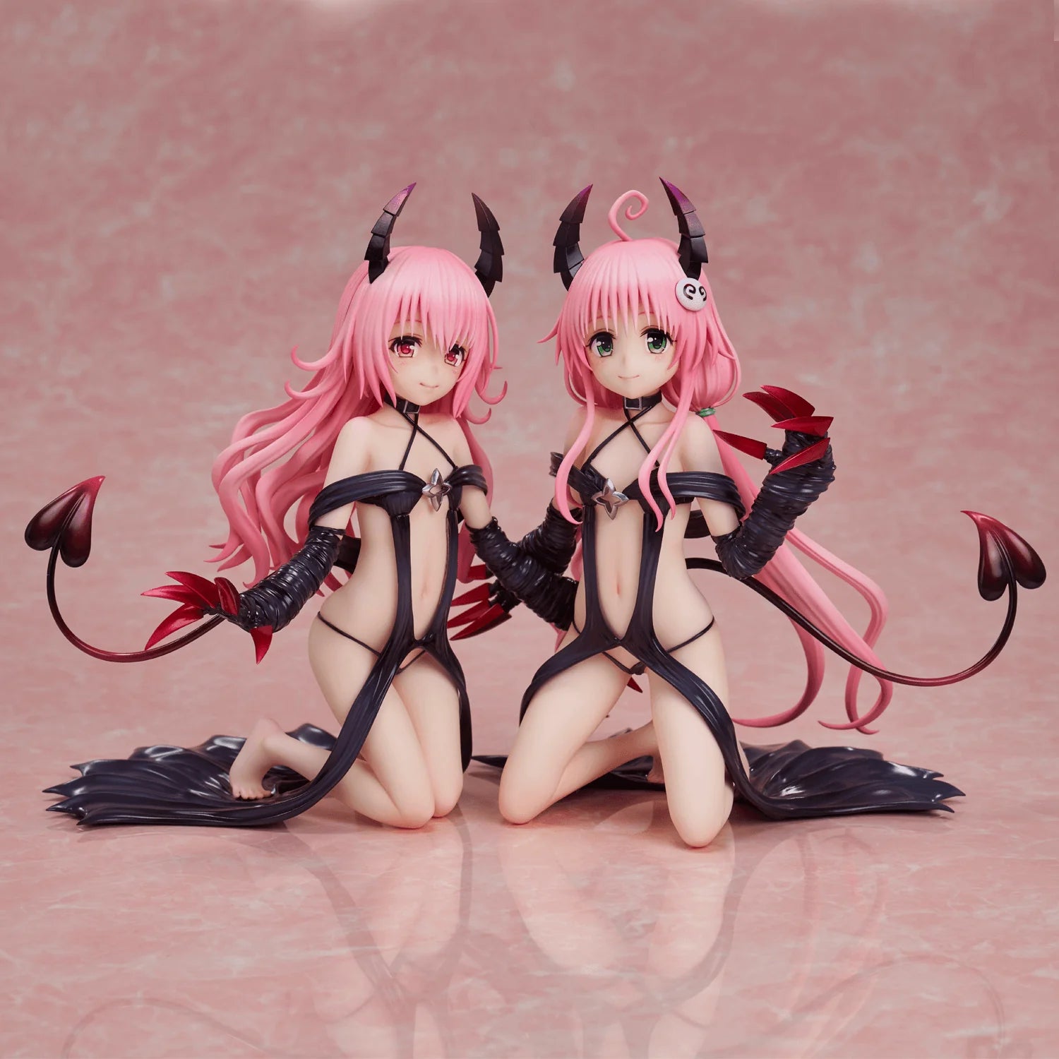 To Love-Ru Darkness Series: Lala & Momo ~Les filles!~