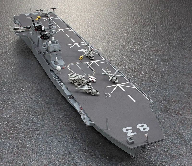 Hasegawa 1:700 J.M.S.D.F. DDG Izumo Waterline Model Kit