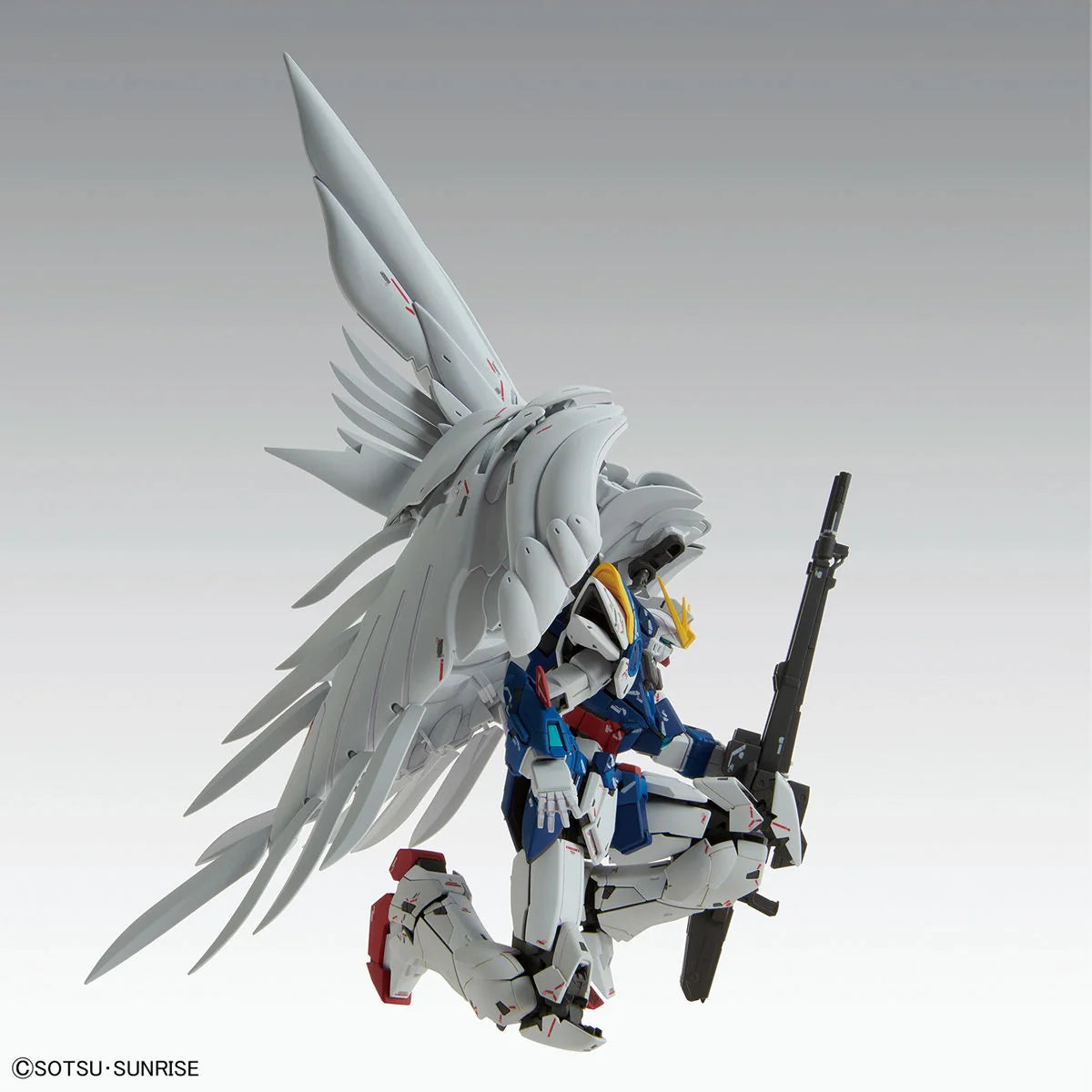 Bandai Hobby MG 1/100 Wing Gundam Zero EW Ver.Ka Model Kit