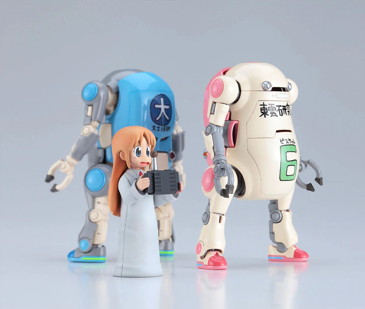 1/35 MechatroWeGo No.18 “Warm & Cool”［Shinonome Laboratory］ + Bonus Sticker (Two kits in the box)