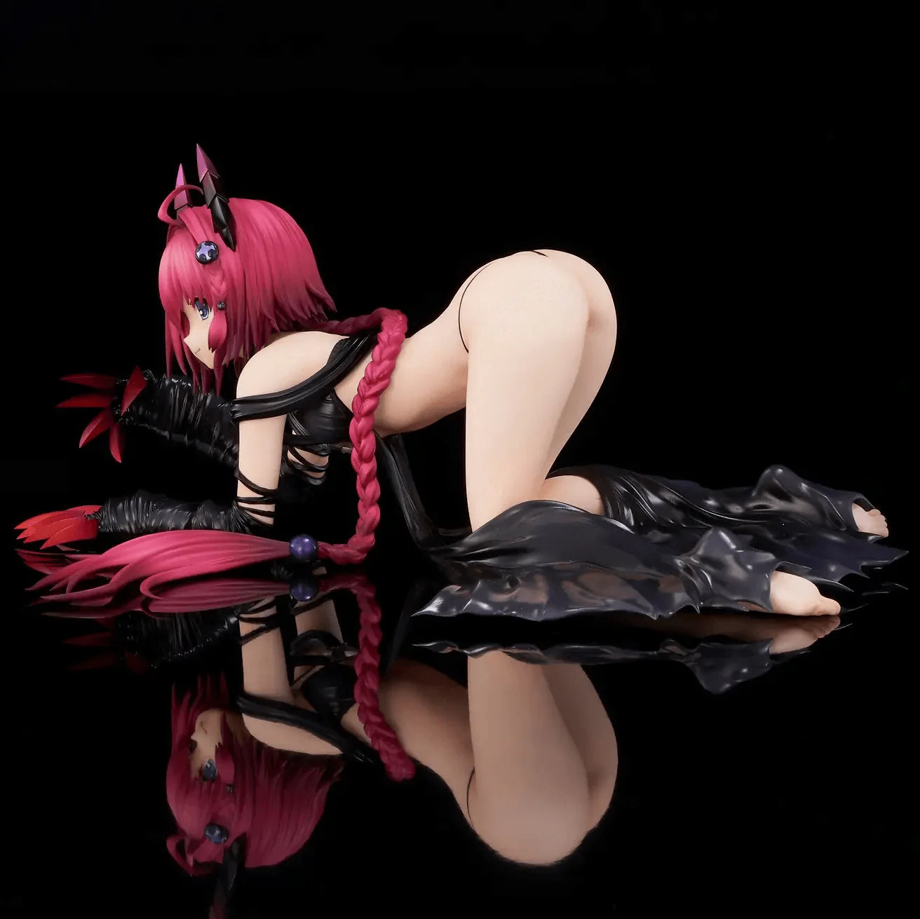Union Creative To LOVE-Ru Darkness Mea Kurosaki 1/6 Scale Figure