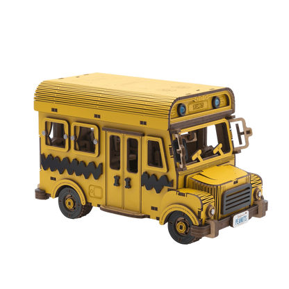 Snoopy · School Bus