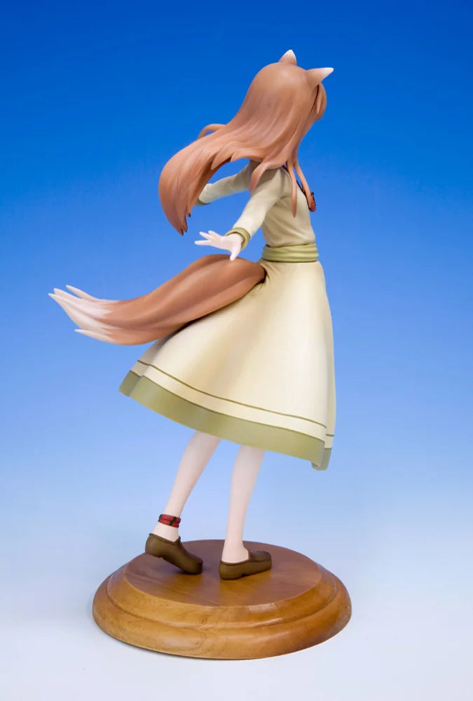 Kotobukiya Holo Spice and Wolf Scale Figure