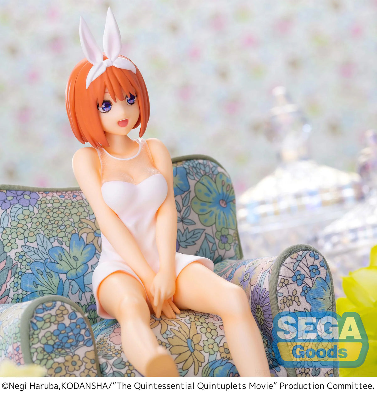 SEGA Prize Figures Yotsuba Nakano Perching Figure - The Quintessential Quintuplets Movie
