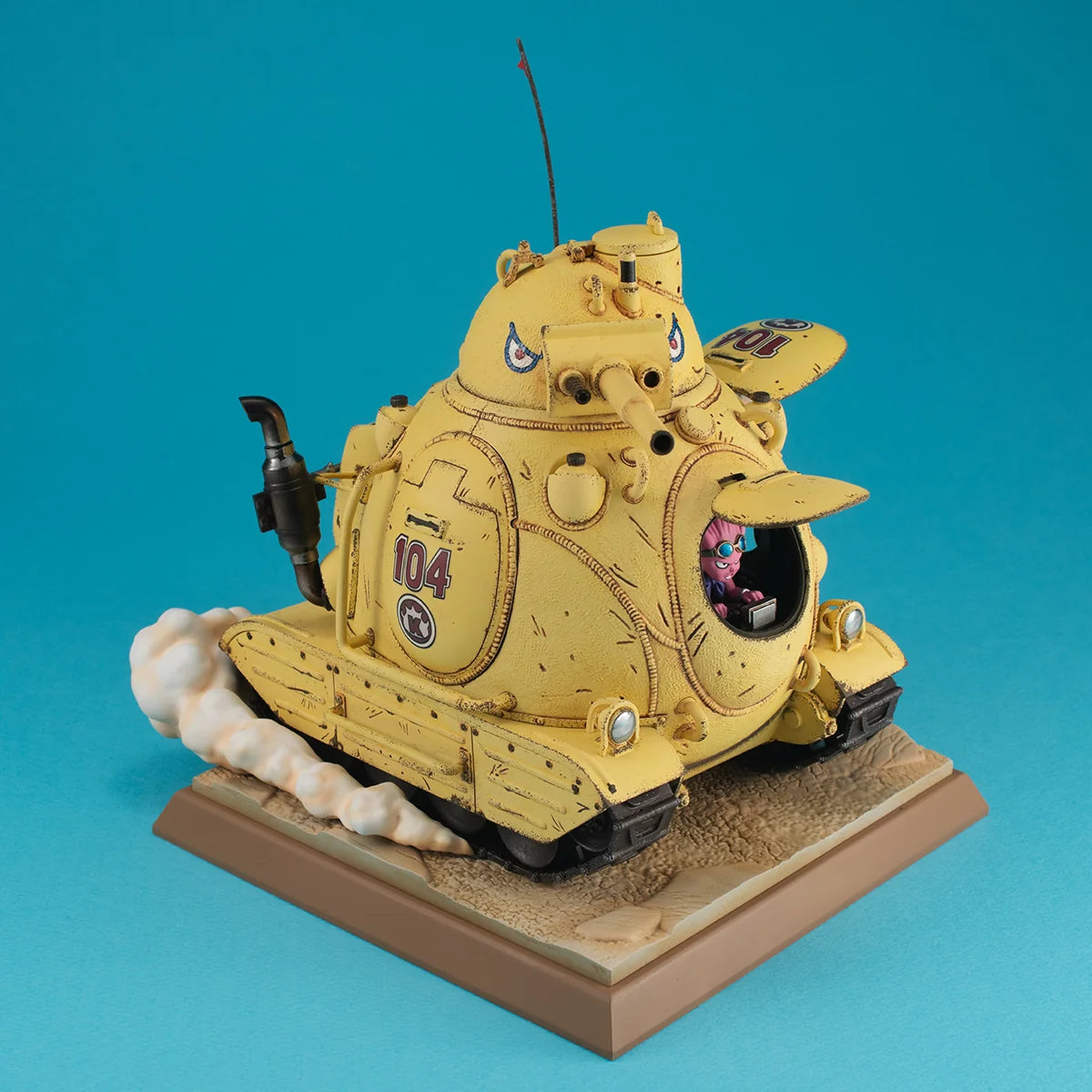 MegaHouse DESKTOP REAL McCOY Sand Land Royal Army Tank Corps No. 104 Figure Set