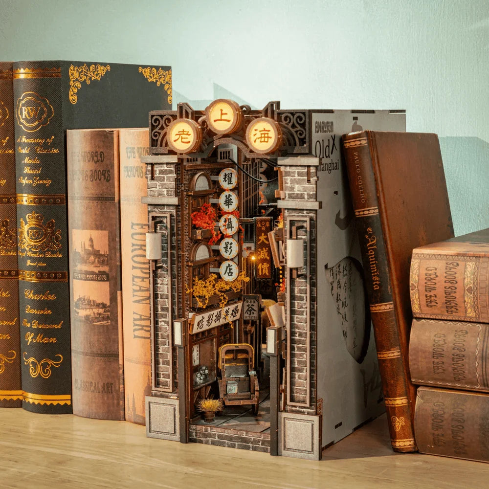 Old Shanghai Book Nook Kit