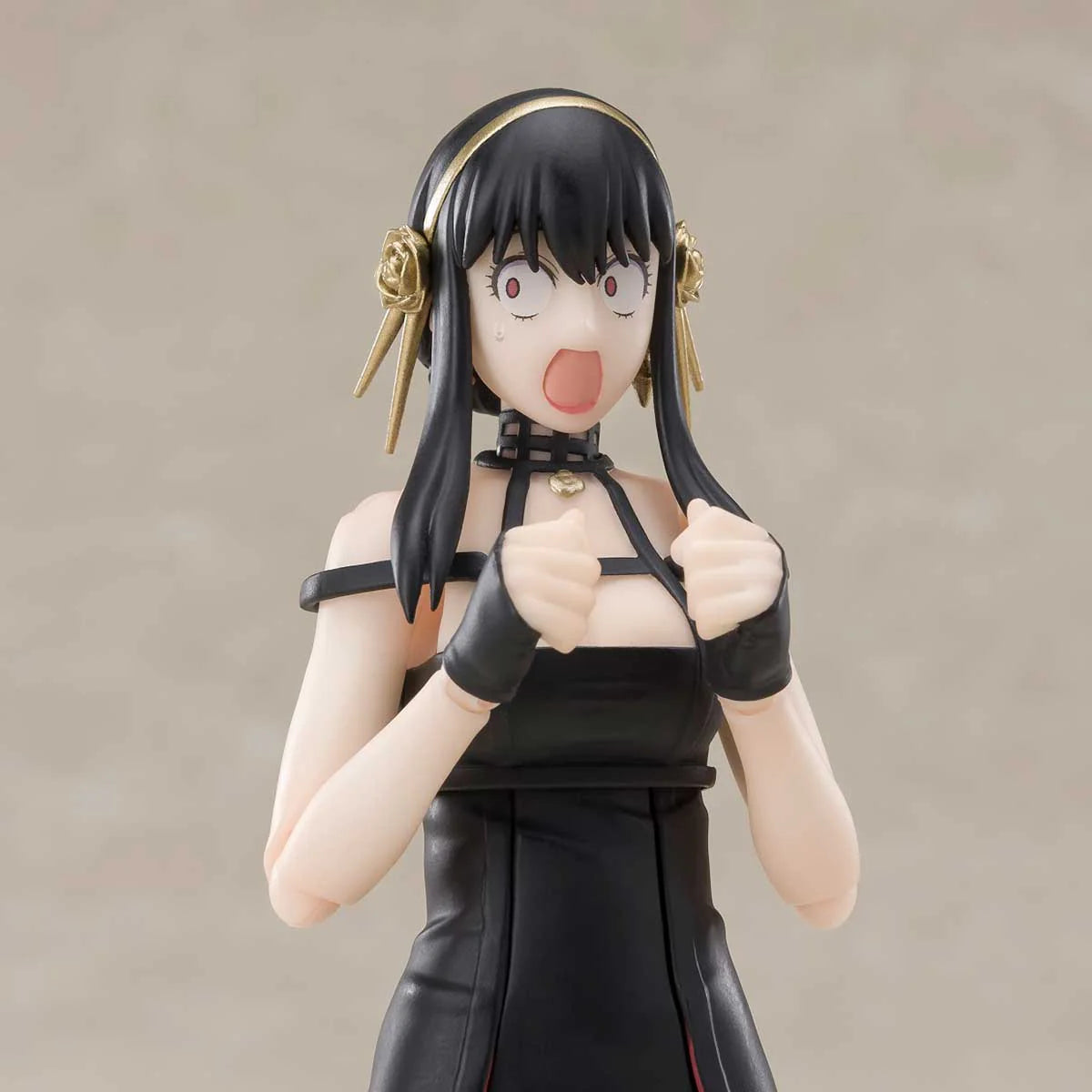 S.H. Figuarts Yor Forger SPY x FAMILY Action Figure