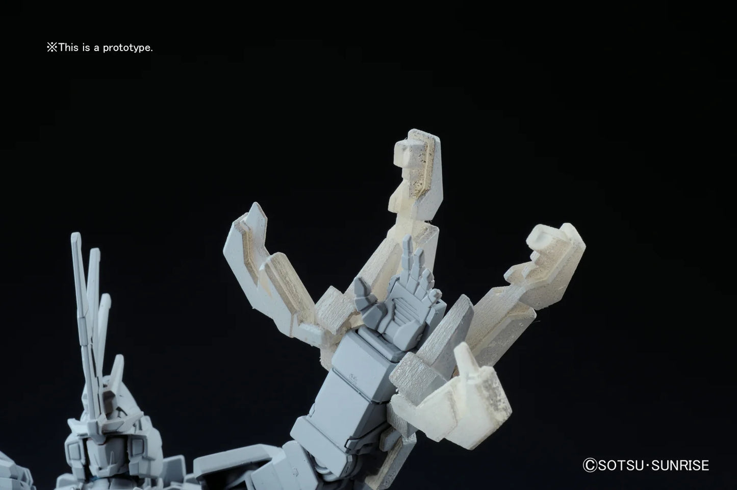 HGUC 1/144 #153 Unicorn Gundam 02 Banshee Norn (Unicorn Mode)
