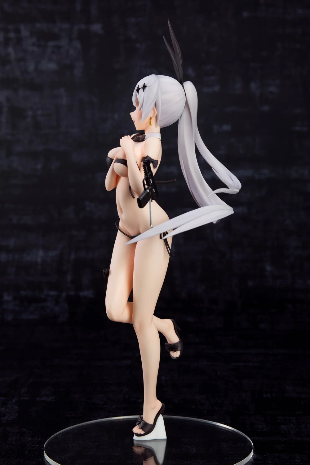 Good Smile Company Girls' Frontline Five-seven Cruise Queen Scale Figure