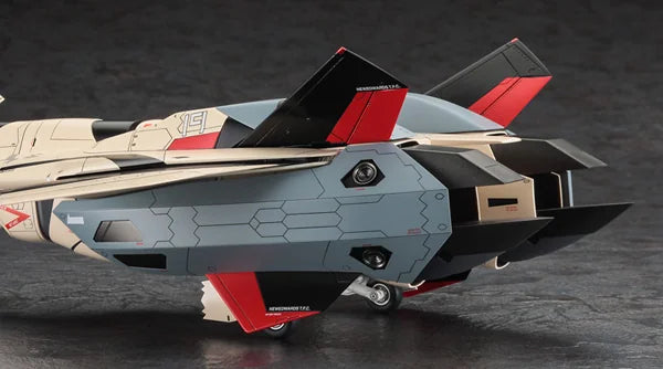 Hasegawa 1/48 YF-19 with Fast Pack Macross Plus Model Kit