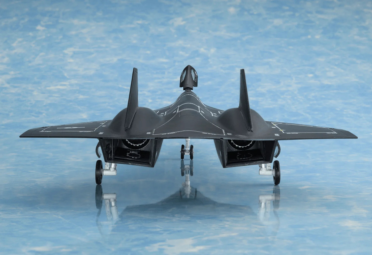 1/72 Scale Darkstar Plastic Model Kit