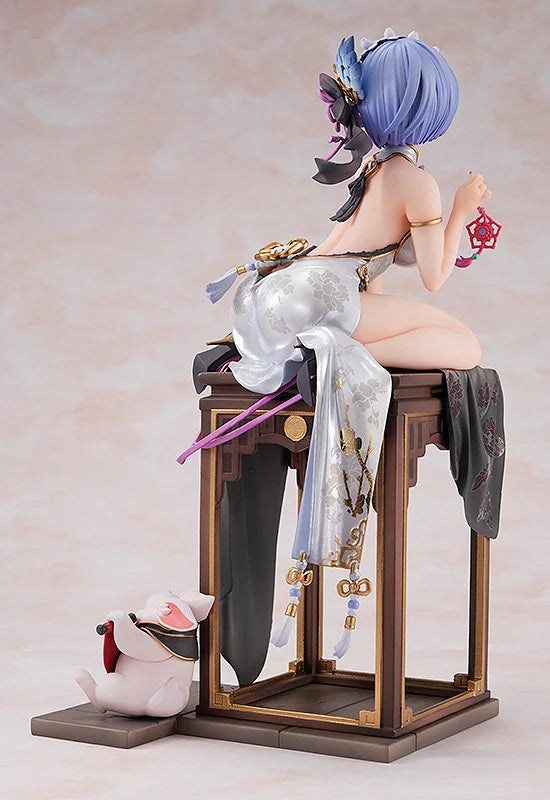 KADOKAWA Rem Graceful Beauty Scale Figure