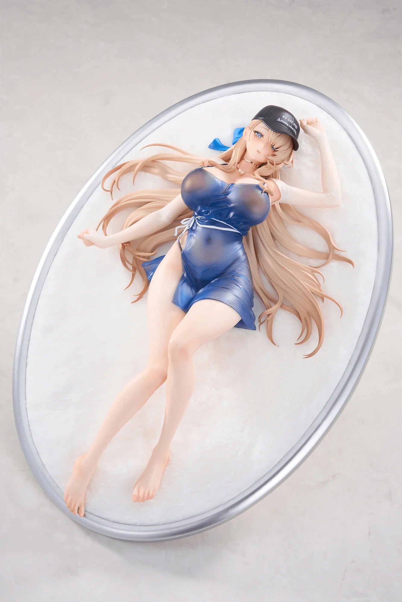 1/7 Scale [BrownDust2] Water Park Queen Wilhelmina Painted Figure with BONUS