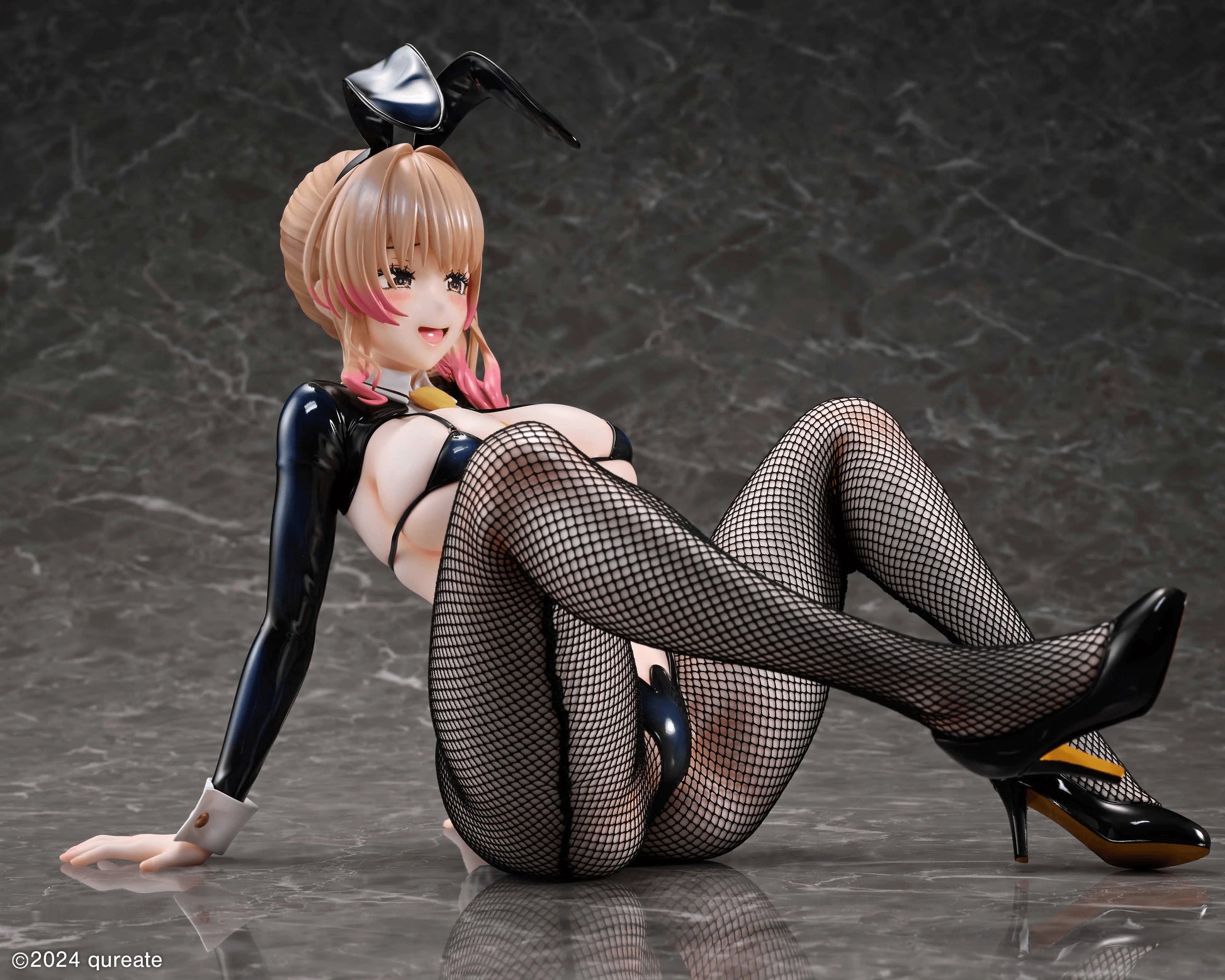 Medicos Entertainment Rin 1/4 Reverse Bunny Suit Scale Figure