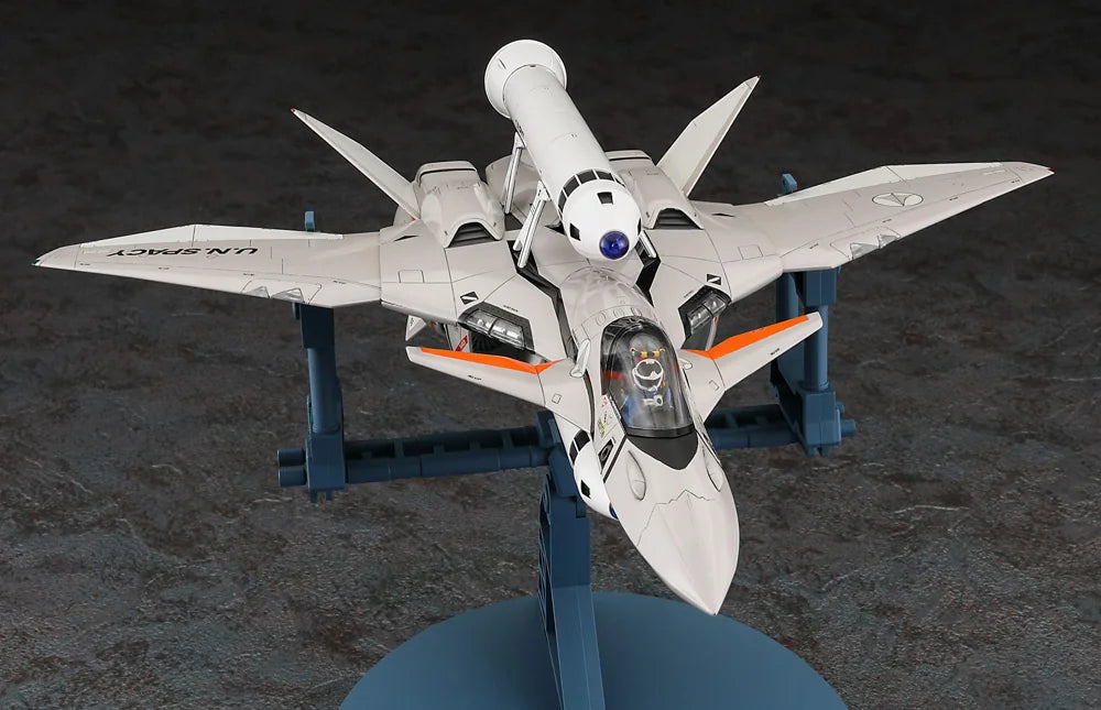 1/72 VF-11B THUNDERBOLT w/ROCKET BOOSTER "MACROSS PLUS"