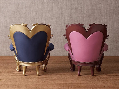PARDOLL Antique Chair: Valentine