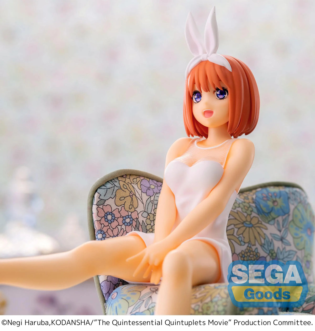 SEGA Prize Figures Yotsuba Nakano Perching Figure - The Quintessential Quintuplets Movie