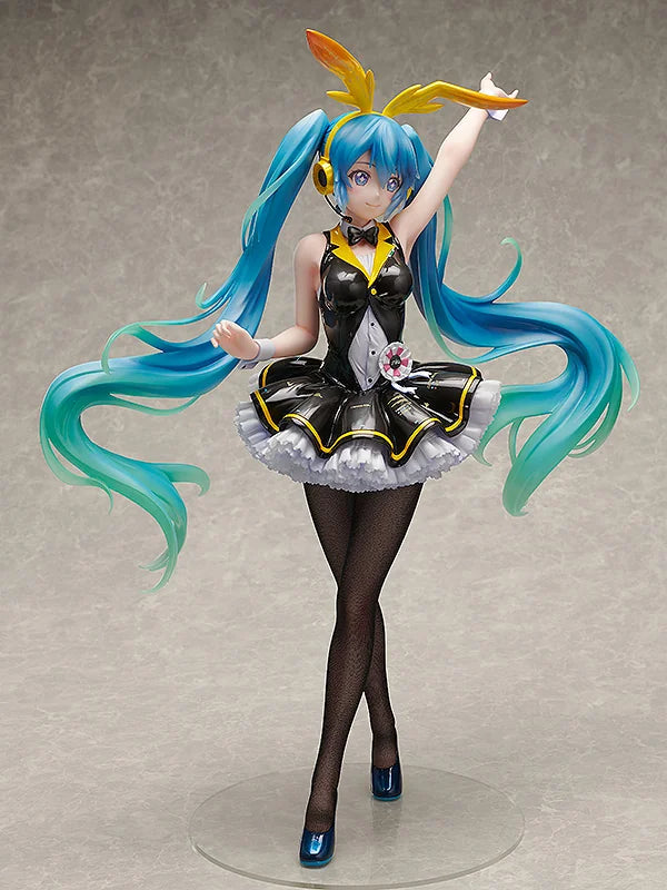 FREEing Hatsune Miku My Dear Bunny Ver. 1/4 Scale Figure
