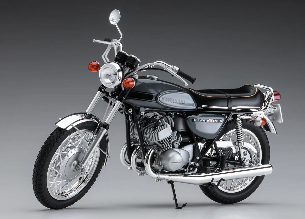 Hasegawa 1:12 Kawasaki 500-SS/MACH III (H1) Motorcycle Model Kit