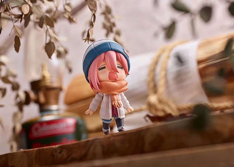 Good Smile Company Nendoroid Nadeshiko Kagamihara Solo Camp Ver. DX Edition Action Figure