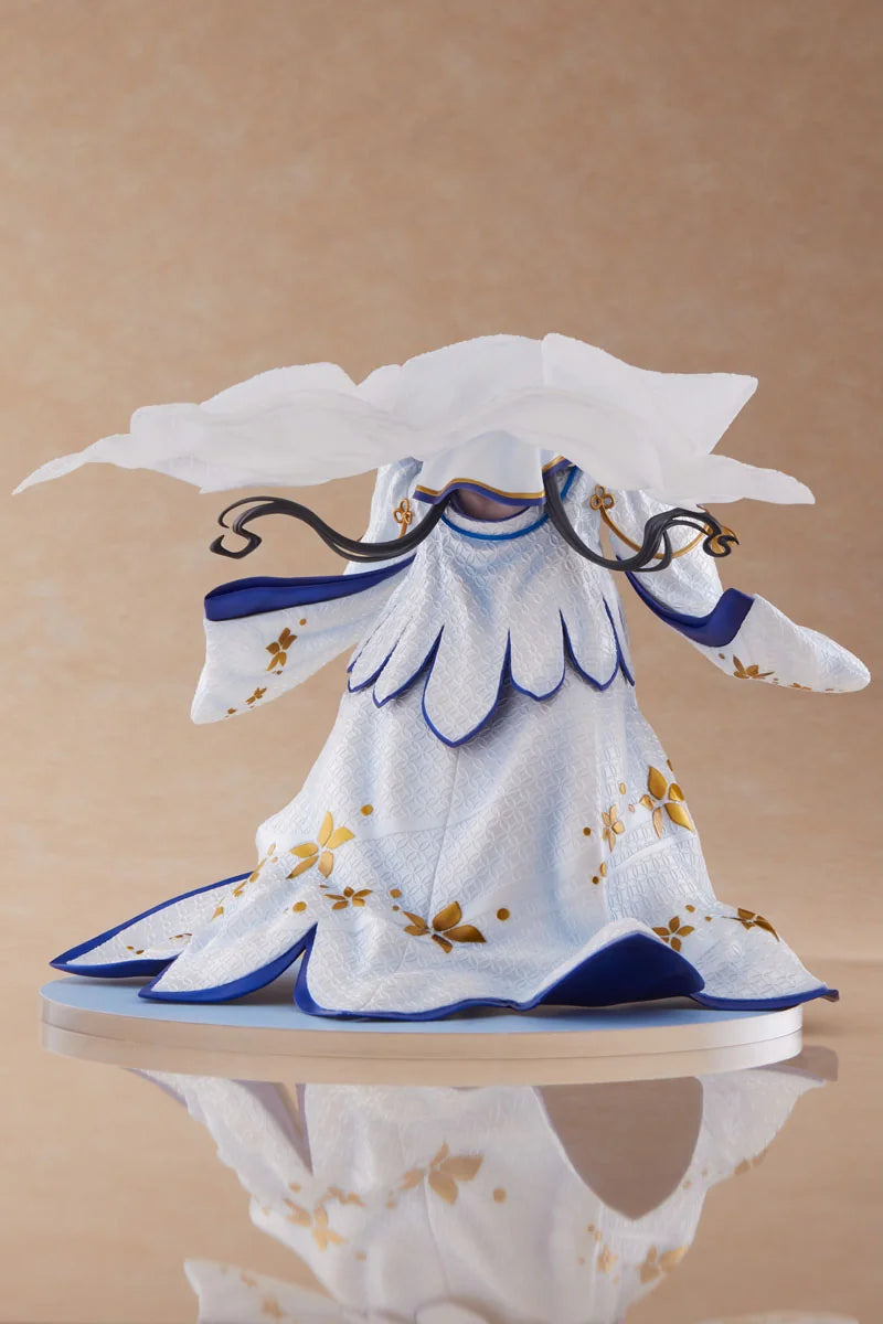 FuRyu Is It Wrong to Try to Pick Up Girls in a Dungeon? Hestia Shiromuku 1/7 Scale Figure