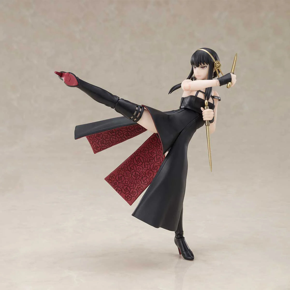 S.H. Figuarts Yor Forger SPY x FAMILY Action Figure