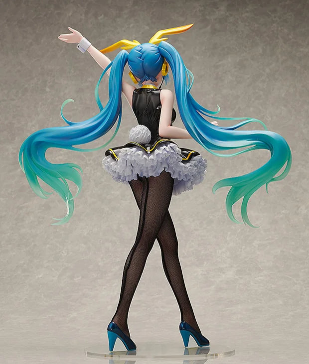 FREEing Hatsune Miku My Dear Bunny Ver. 1/4 Scale Figure