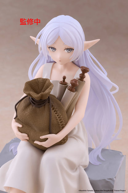 Frieren: Beyond Journey's End Desktop Cute Figure - Frieren (In training Ver.)